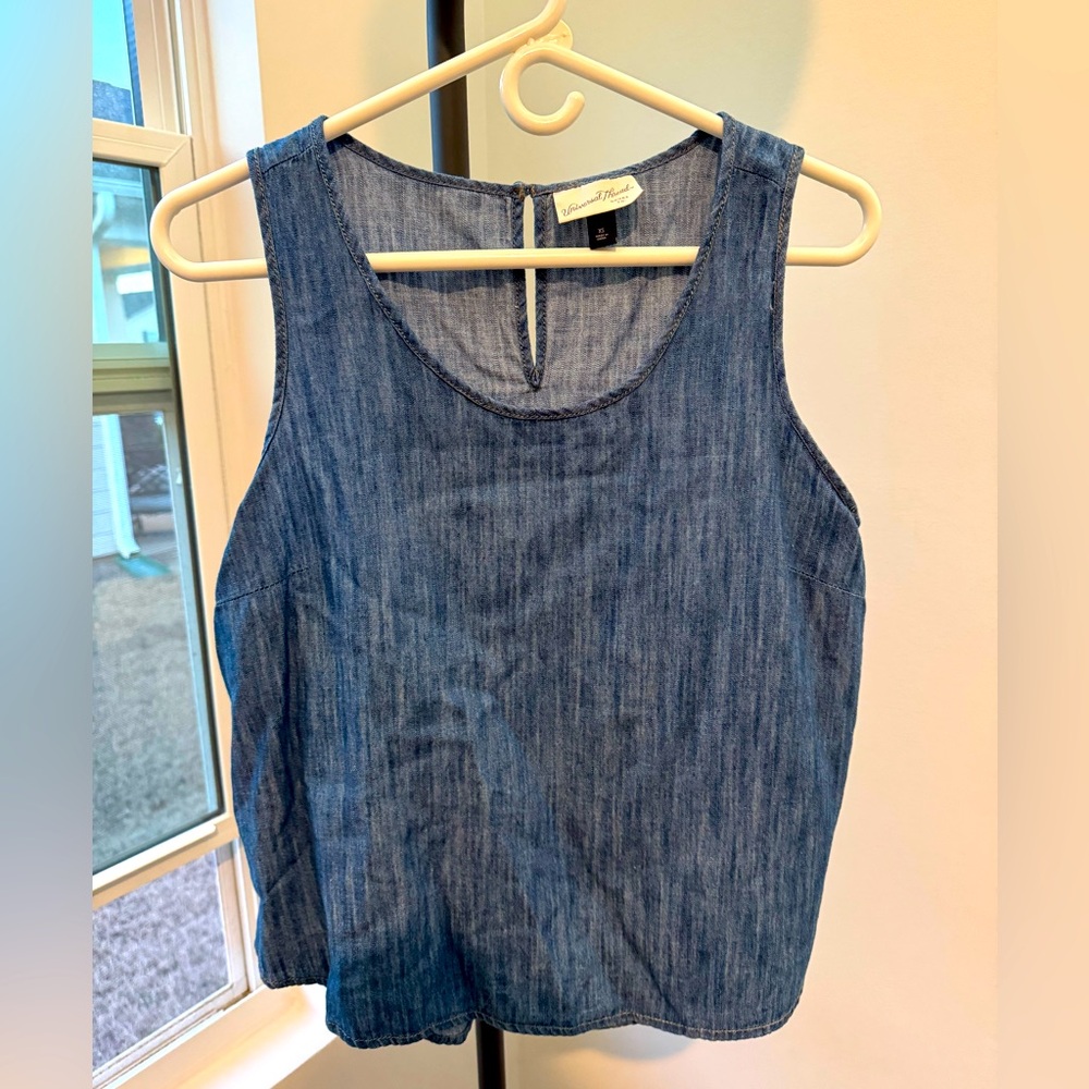 Universal Thread Gray Sleeveless Tank Top